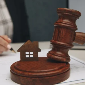 Santander Leilão: 208 Imóveis e Casas a Partir de R$ 28 Mil em 22 Estados com Descontos de até 76%