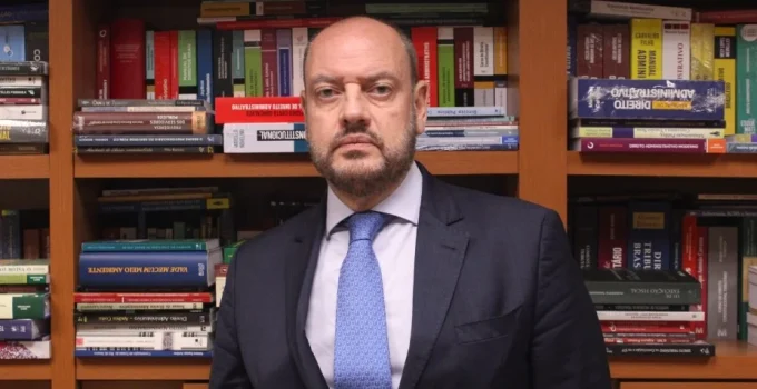 Governador do Rio de Janeiro promove 'limpa' em pastas estratégicas para blindar finanças e segurança