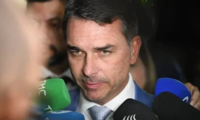 PF liga repasses bilionários do RJ ao Banco Master a negociações de Flávio Bolsonaro com banqueiro Vorcaro