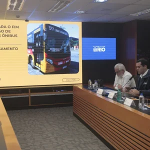 Fim do dinheiro no transporte público do Rio é adiado para 28 de junho; PIX e cartões são as alternativas