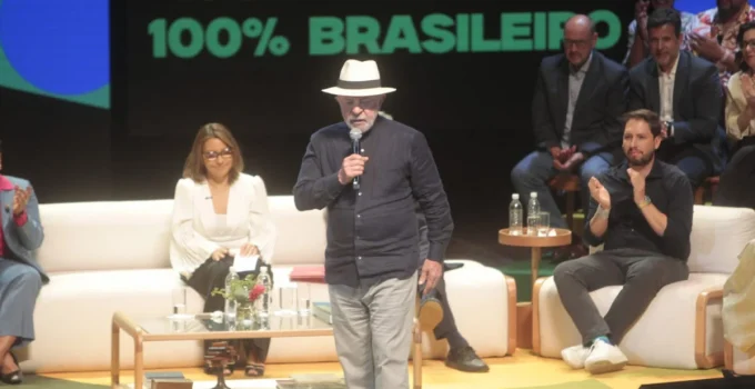 Lula volta a elogiar governador interino do Rio, Ricardo Couto, e diz que ele 'vai ajudar a consertar o estado'