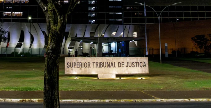 STJ usa carros oficiais para turismo de convidados estrangeiros no Rio de Janeiro em evento sobre ética judicial
