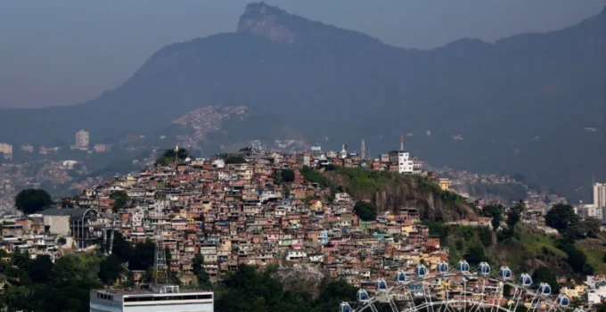 Projeto Inovatur do Rio de Janeiro Inicia Nova Fase Focada no Turismo de Favela com o Morro da Providência