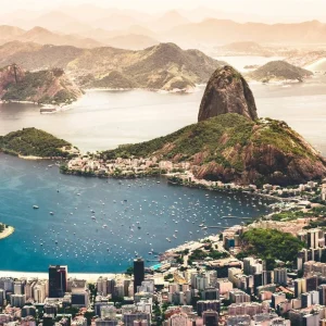 Rio de Janeiro assume liderança nacional no Cadastur com crescimento de 137% em registros turísticos regulares