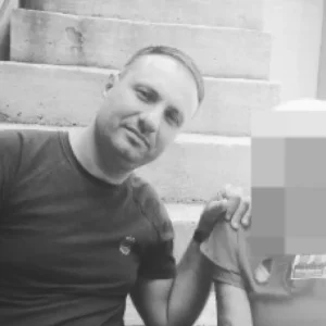 Comerciante Morto por Milícia em Belford Roxo é Sepultado em Meio a Protestos e Pedidos de Justiça