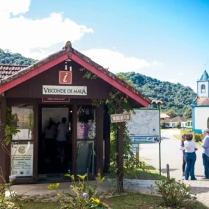 Resende lidera ocupação hoteleira no interior do Rio com 95% impulsionada por eventos e Temporada do Pinhão