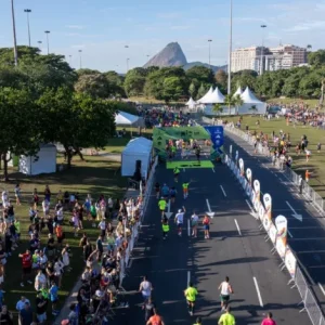 Maratona do Rio 2026 Quebra Recordes com Mais de 70 Mil Inscritos e Impulsiona Turismo Esportivo Carioca