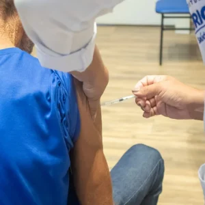 Campanha de Vacinação Contra Gripe no Rio Registra Baixa Adesão e Fica Longe da Meta de 90%
