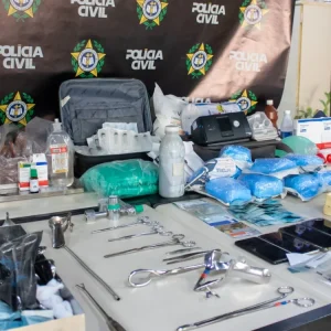 Paciente de falso médico que realizava abortos precisa retirar o útero em estado grave no Rio