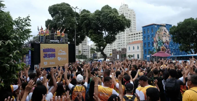 Uso Político em Eventos Religiosos: Patrocínios Públicos e Abuso de Poder Geram Debate no Brasil