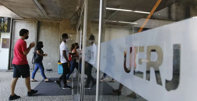 Uerj cria Observatório Social das Cotas para monitorar acesso e permanência de estudantes