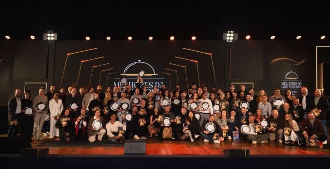 Prêmio Melhores da Gastronomia 2026: Sudeste domina lista com Tuju eleito Restaurante do Ano e Tássia Magalhães Chef do Ano