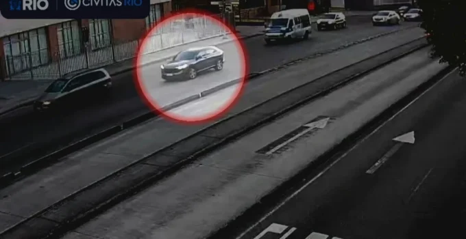 Policial Militar e Outro Homem Presos em Carro Roubado com Placas Clonadas na Linha Amarela, RJ