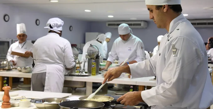 Senac RJ abre vagas de emprego em gastronomia e outras áreas; confira oportunidades e como se candidatar