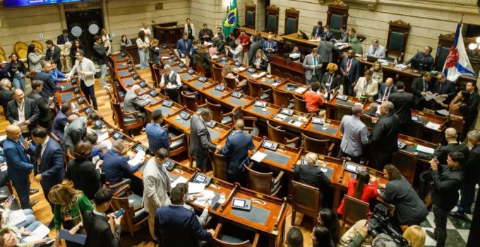 Câmara do Rio aprova política municipal de assistência integral a pessoas com TEA e outros projetos