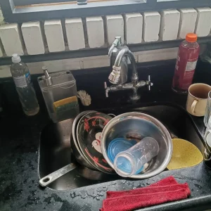 Moradores da Tijuca sofrem com nova falta d'água; Águas do Rio promete vistoria