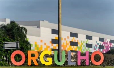 Riogaleão Completa Quatro Anos de Participação no Circuito Rio de Cores, Reforçando Mensagem de Diversidade