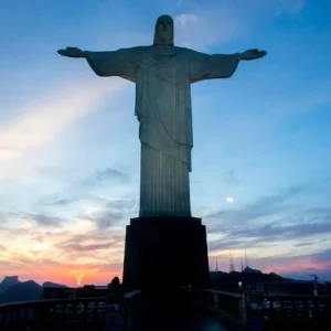 Rio de Janeiro Alcança Recorde Histórico com Mais de 1,2 Milhão de Turistas Internacionais em 2026