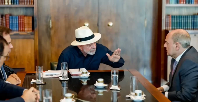 Lula chama interventor do Rio de 'competente' e sela adesão do estado ao Propag para renegociar dívida bilionária