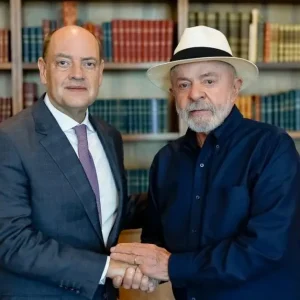 Lula e Governador do Rio Assinam Adesão ao Propag: Nova Renegociação de Dívidas com União Traz Alívio Financeiro