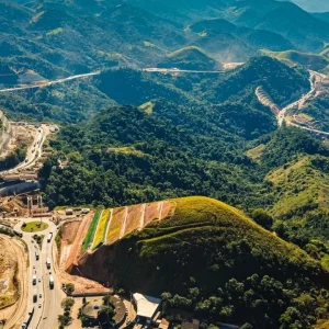 Lula inaugura primeira etapa da nova rodovia na Serra das Araras, RJ, com R$ 1,5 bilhão em investimento do BNDES