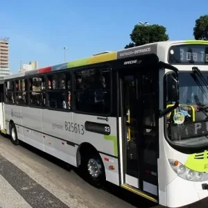 Motoristas de ônibus do Rio podem entrar em greve na segunda (29) após rejeição de proposta salarial