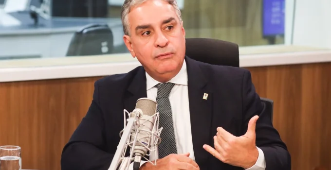 André Ceciliano relembra gestão na Alerj e defende planejamento estratégico para o futuro do Rio