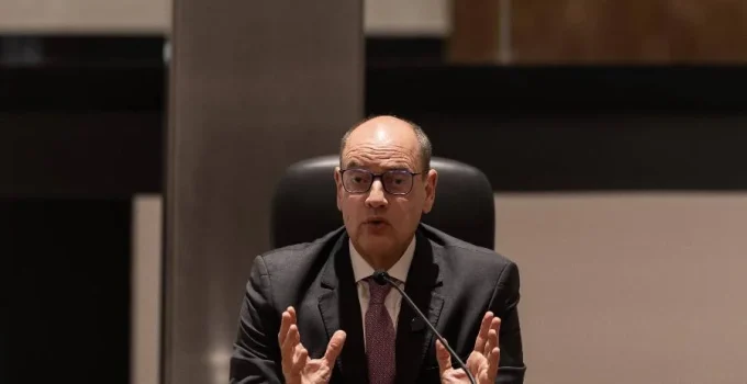 Auditoria Revela que 78% de Servidores Comissionados na Secretaria de Trabalho do RJ são Fantasmas, Causando Prejuízo de R$ 17 Milhões Mensais