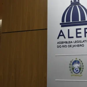 Alerj encerra semestre turbulento com vetos, homenagens e foco nas eleições de outubro