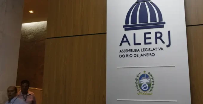 Alerj encerra semestre turbulento com vetos, homenagens e foco nas eleições de outubro