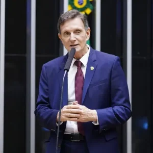 Marcelo Crivella é liberado pelo TSE para disputar eleição ao Senado no Rio de Janeiro