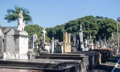 Segurança de 31 anos é sepultado na Lapa após ser morto a tiros ao separar briga em bar