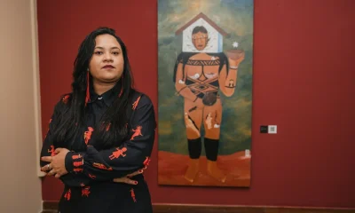 Caixa Cultural RJ sedia 'Toda Árvore Tem Raiz', primeira exposição individual de Yacunã Tuxá com mais de 25 obras