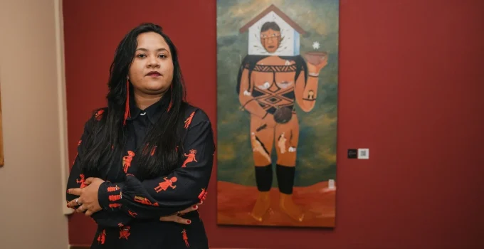 Caixa Cultural RJ sedia 'Toda Árvore Tem Raiz', primeira exposição individual de Yacunã Tuxá com mais de 25 obras