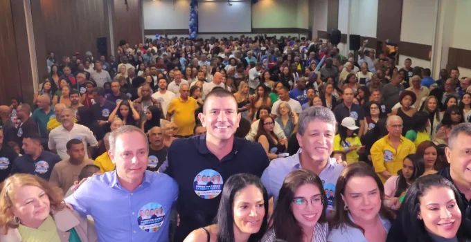 Douglas Ruas reúne apoiadores em Nova Iguaçu e defende maior protagonismo feminino na política do RJ