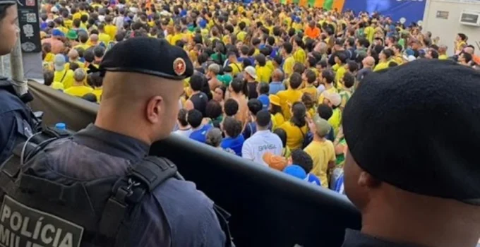 PM Reforça Segurança para Jogo do Brasil com Esquema Especial em Pontos de Concentração do Rio de Janeiro