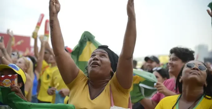 PM Reforça Segurança em Pontos de Concentração de Torcedores no Rio Durante Jogo do Brasil na Copa do Mundo