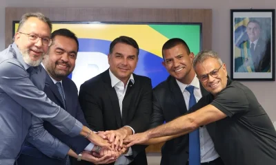Operações da PF forçam PL a redesenhar chapa no Rio e blindar candidatura de Flávio Bolsonaro