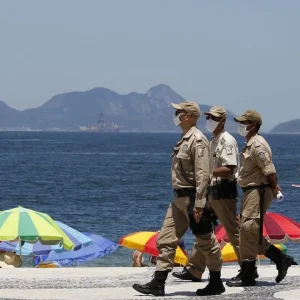 Rio de Janeiro: Nova Política de Ordenamento Urbano nas Praias da Zona Sul Visa Combater o Crime Organizado e Regularizar o Comércio