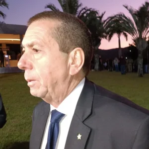 Mesmo Baleado na Cabeça, Policial Civil Conduziu Viatura para Buscar Socorro no Rio de Janeiro