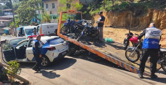 Operação em Niterói Recupera Motos e Celulares Roubados e Prende Três Suspeitos em Pendotiba