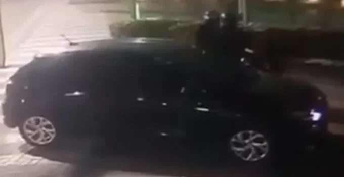 Câmeras de Segurança Capturam Momento em que Sargento da PM é Executado a Tiros no Rio de Janeiro; Suspeitas de Vínculos Criminosos