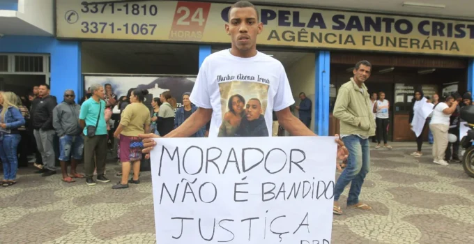 Família pede justiça por morte brutal de jovem autista em confronto no Rio