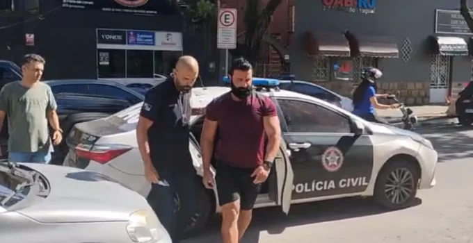 Miliciano 'Waguinho Batman', apontado como mandante de assassinato de vereador no ES, é preso no Rio de Janeiro
