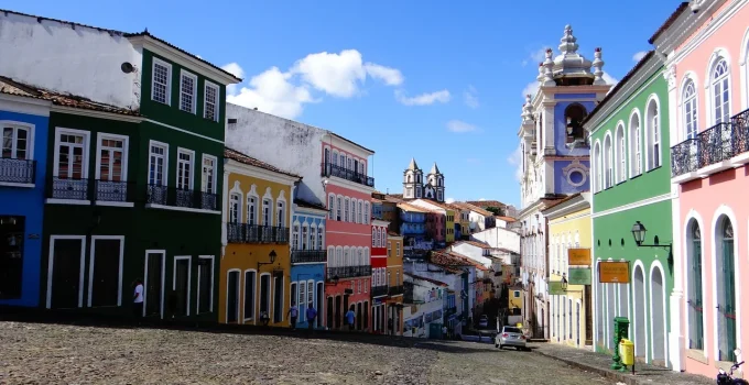 Turismo na Bahia Recua 0,4% em Maio de 2026 Frente ao Mês Anterior, Aponta IBGE