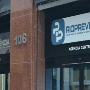 PGE-RJ aciona Justiça contra Master Corretora e gestoras por R$ 641 milhões em prejuízos ao Rioprevidência