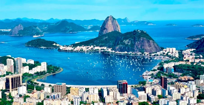 Turismo em Alta no Brasil Impulsiona Investimentos Imobiliários, Com Estrangeiros Buscando Mais Que Lazer