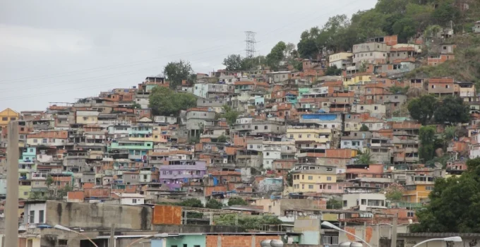 Morre jovem de 16 anos e mais três homens em tiroteios no Morro do Juramento, Zona Norte do Rio