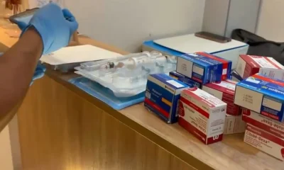 Ortopedista é preso em flagrante com medicamentos vencidos e materiais expirados em consultório em Duque de Caxias