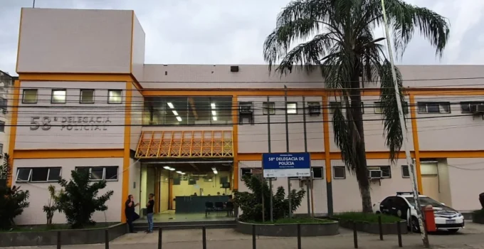 Pai é Preso no Rio por Espancar Filho de 3 Anos Após Criança Urinar e Defecar na Roupa